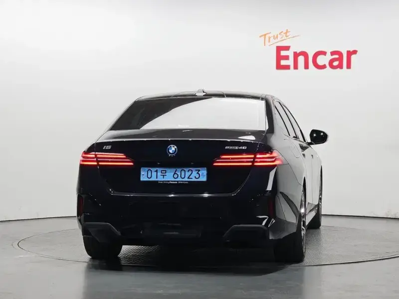2025 BMW i5 с пробегом 19 890 км