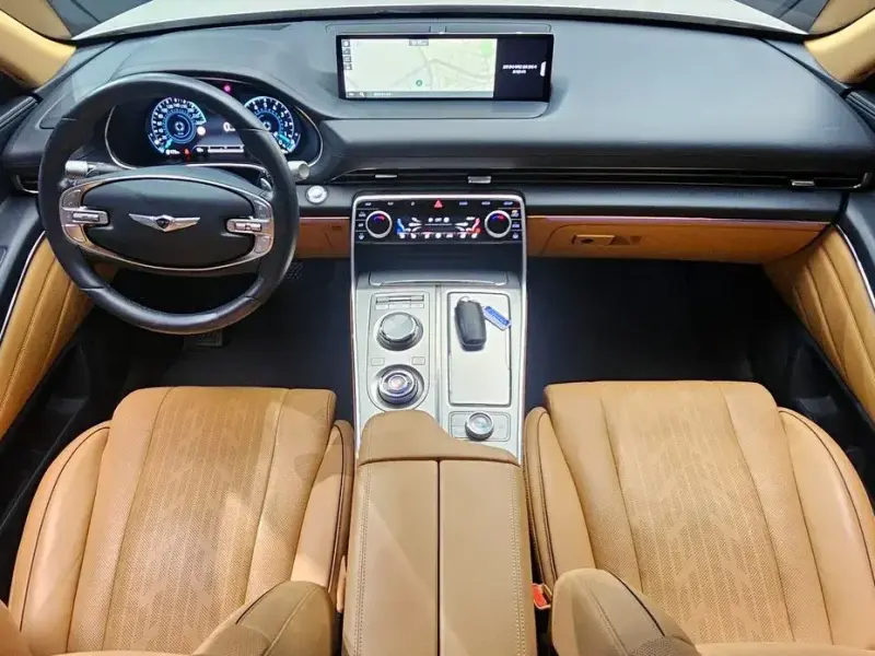 2023 Genesis GV80 с пробегом 43 566 км