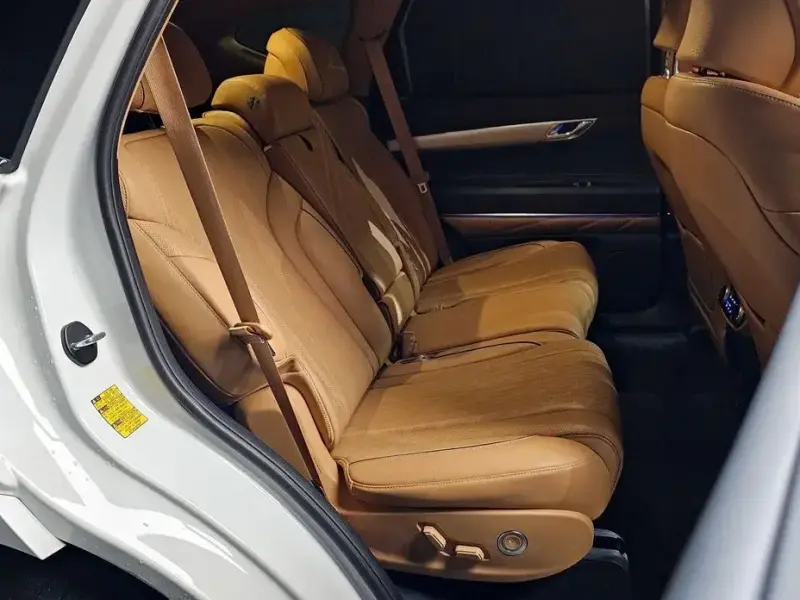 2023 Genesis GV80 с пробегом 43 566 км