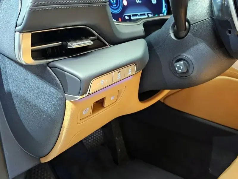 2023 Genesis GV80 с пробегом 43 566 км