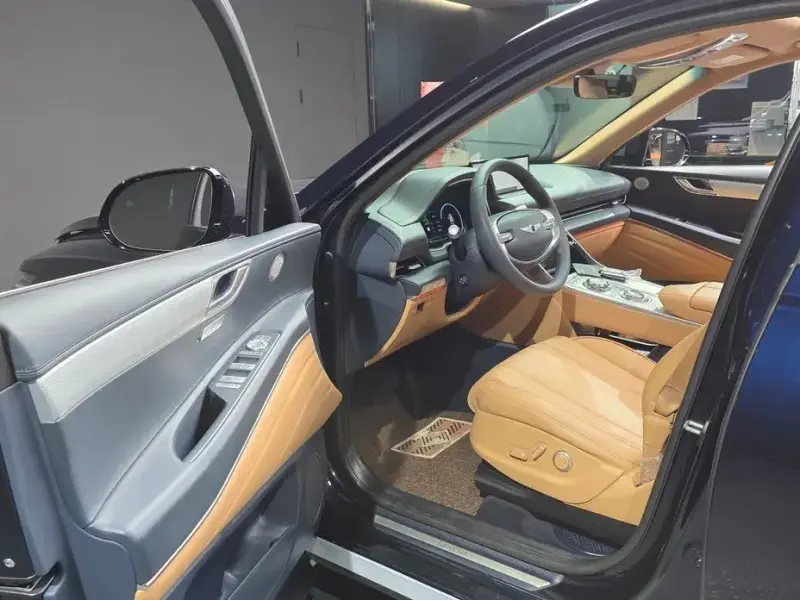 2023 Genesis GV80 с пробегом 62 102 км