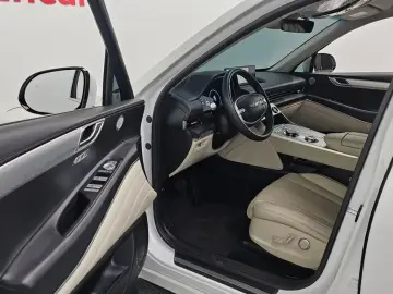 2023 Genesis GV80 с пробегом 56 190 км