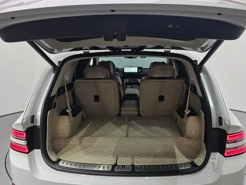 2023 Genesis GV80 с пробегом 56 190 км