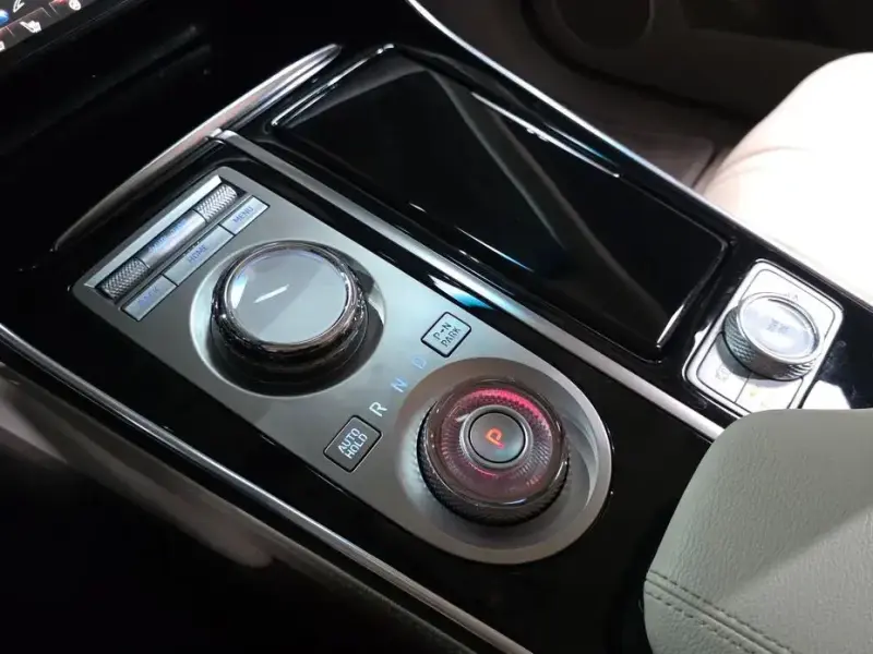 2023 Genesis GV80 с пробегом 35 078 км