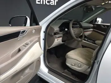 2023 Genesis GV80 с пробегом 35 078 км