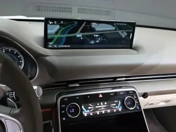 2023 Genesis GV80 с пробегом 35 078 км