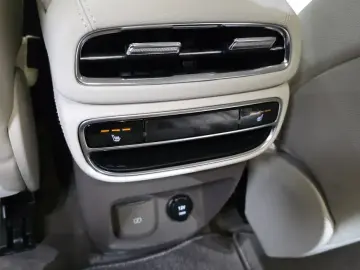 2023 Genesis GV80 с пробегом 35 078 км