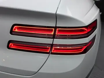 2023 Genesis GV80 с пробегом 35 078 км
