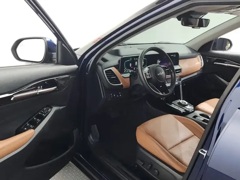 2023 Kia Seltos с пробегом 10 334 км