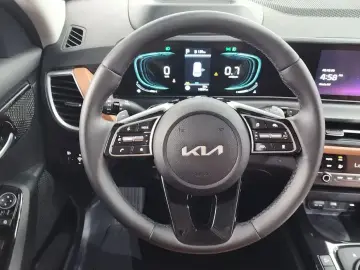 2023 Kia Seltos с пробегом 10 334 км