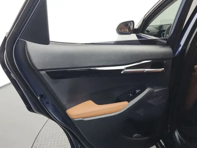 2023 Kia Seltos с пробегом 10 334 км