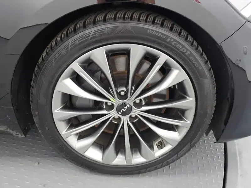 2023 Kia K9 с пробегом 64 879 км