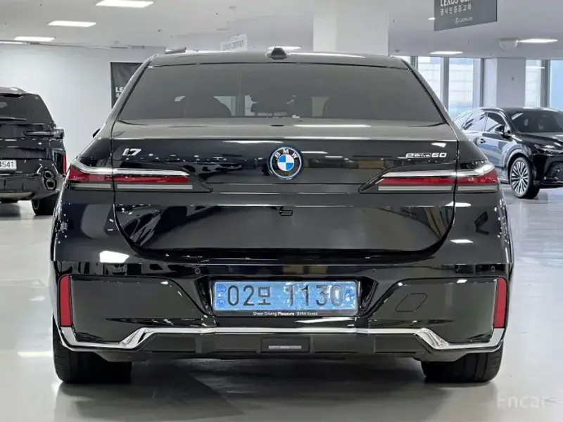 2024 BMW i7 с пробегом 22 660 км
