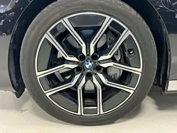 2024 BMW i7 с пробегом 22 660 км