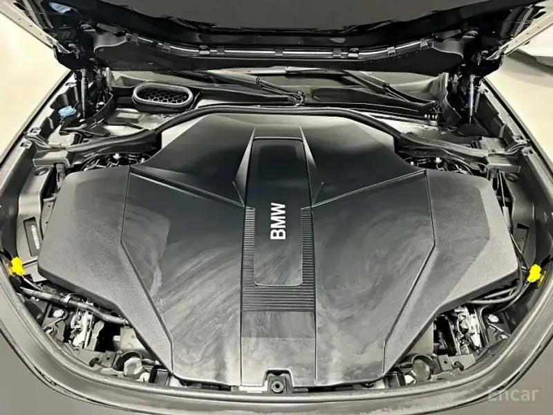 2024 BMW i7 с пробегом 22 660 км