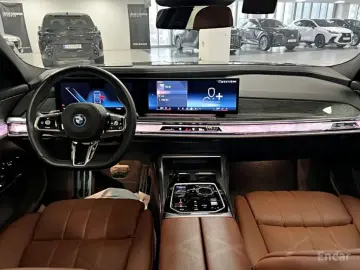 2024 BMW i7 с пробегом 22 660 км