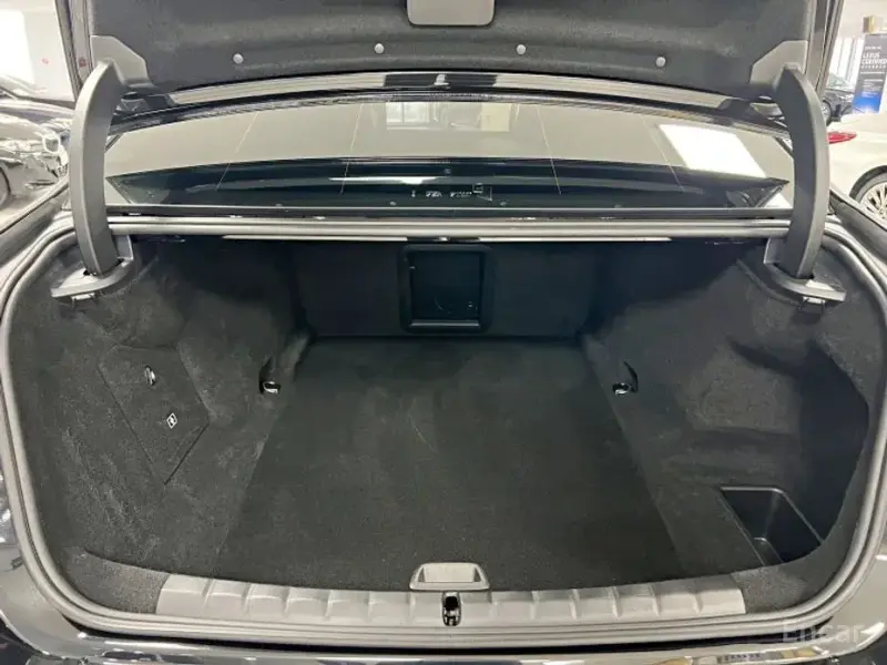 2024 BMW i7 с пробегом 22 660 км