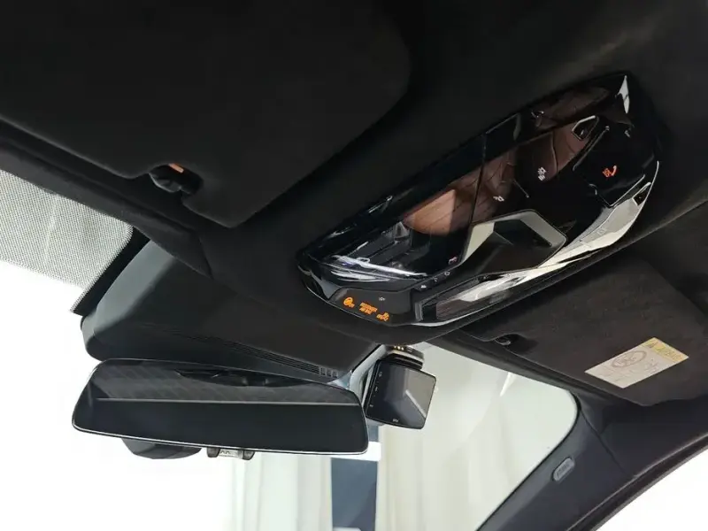 2023 BMW i7 с пробегом 31 643 км