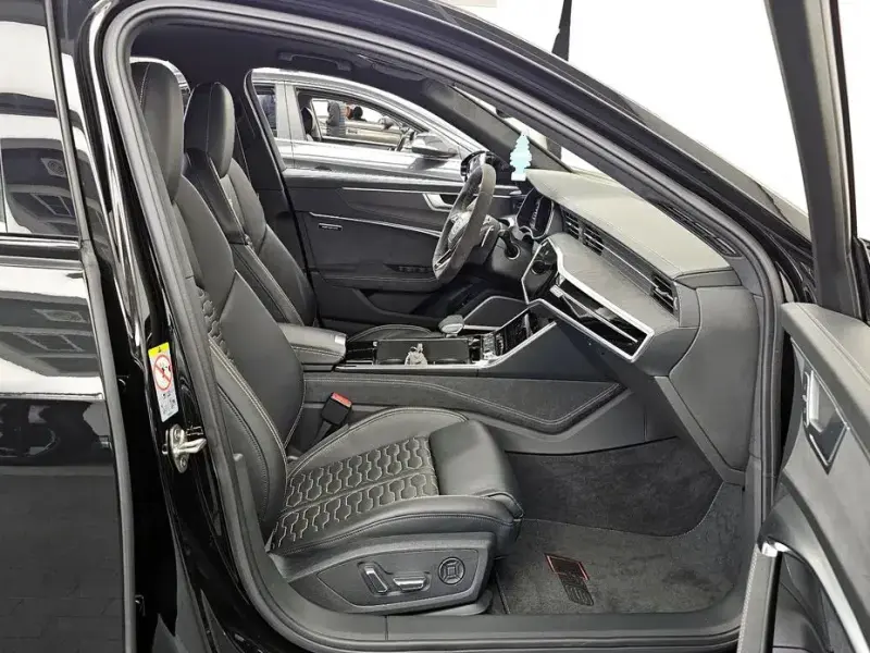 2024 Audi RS 6 с пробегом 43 644 км