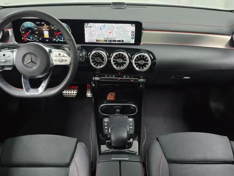 2023 Mercedes-Benz CLA с пробегом 12 577 км
