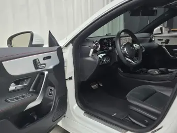 2023 Mercedes-Benz CLA с пробегом 12 577 км