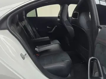 2023 Mercedes-Benz CLA с пробегом 12 577 км
