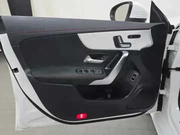 2023 Mercedes-Benz CLA с пробегом 12 577 км