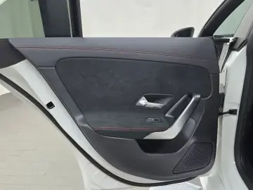 2023 Mercedes-Benz CLA с пробегом 12 577 км