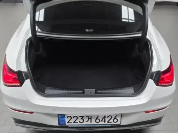 2023 Mercedes-Benz CLA с пробегом 12 577 км