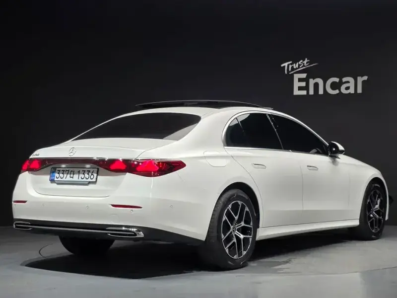 2026 Mercedes-Benz E-Класс с пробегом 9 896 км
