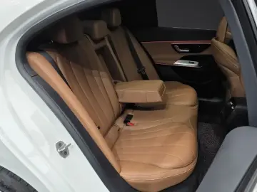 2026 Mercedes-Benz E-Класс с пробегом 9 896 км