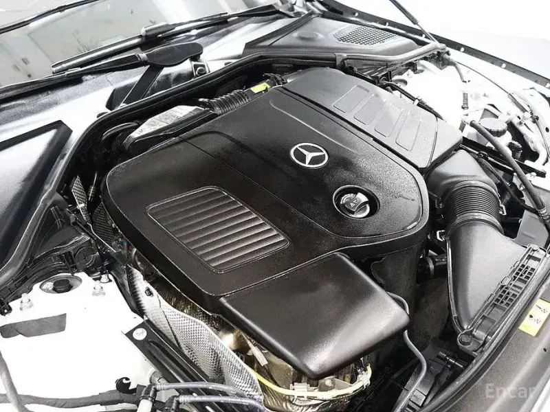 2025 Mercedes-Benz E-Класс с пробегом 9 805 км
