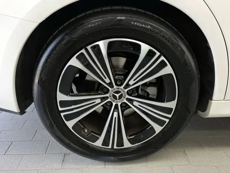 2025 Mercedes-Benz E-Класс с пробегом 24 415 км