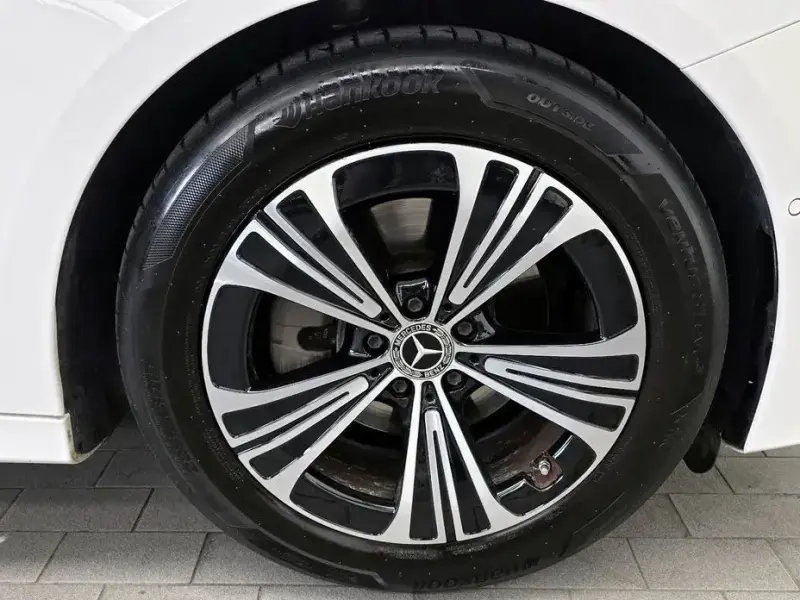 2025 Mercedes-Benz E-Класс с пробегом 24 415 км
