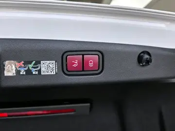 2025 Mercedes-Benz E-Класс с пробегом 24 415 км