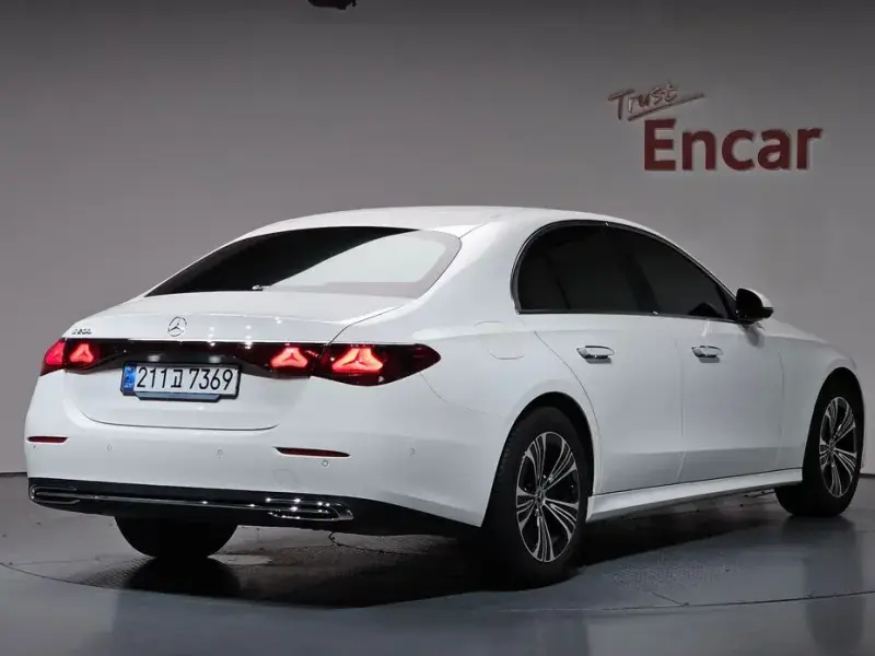 2024 Mercedes-Benz E-Класс с пробегом 8 593 км