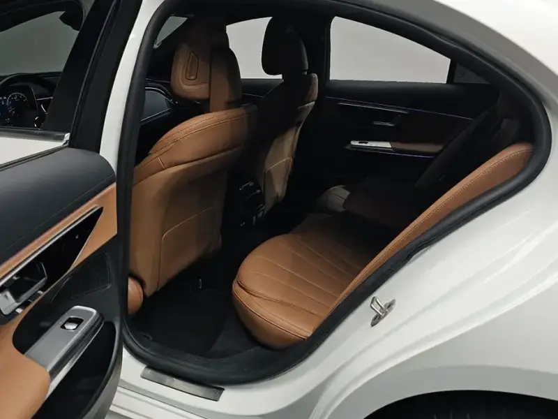 2024 Mercedes-Benz E-Класс с пробегом 8 593 км
