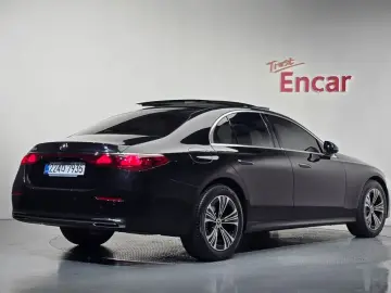 2025 Mercedes-Benz E-Класс с пробегом 26 027 км