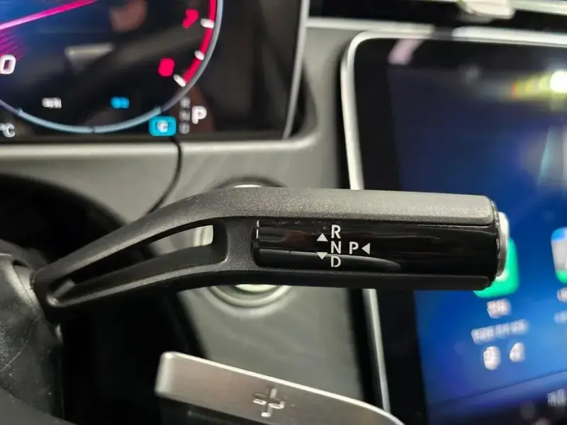 2025 Mercedes-Benz E-Класс с пробегом 26 027 км