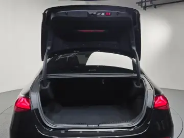 2025 Mercedes-Benz E-Класс с пробегом 26 027 км