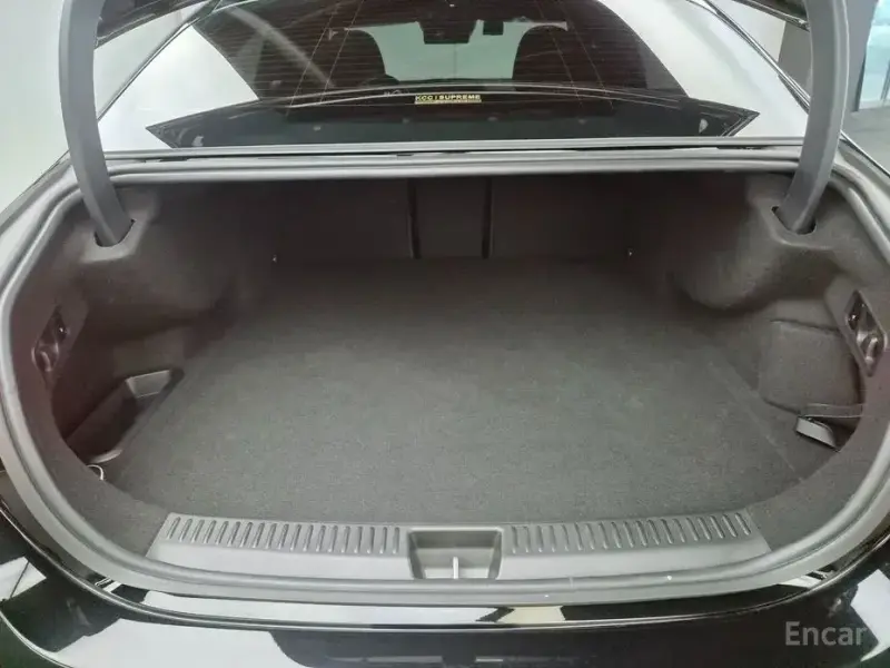 2025 Mercedes-Benz E-Класс с пробегом 16 044 км