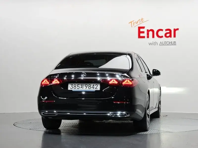 2024 Mercedes-Benz E-Класс с пробегом 35 234 км