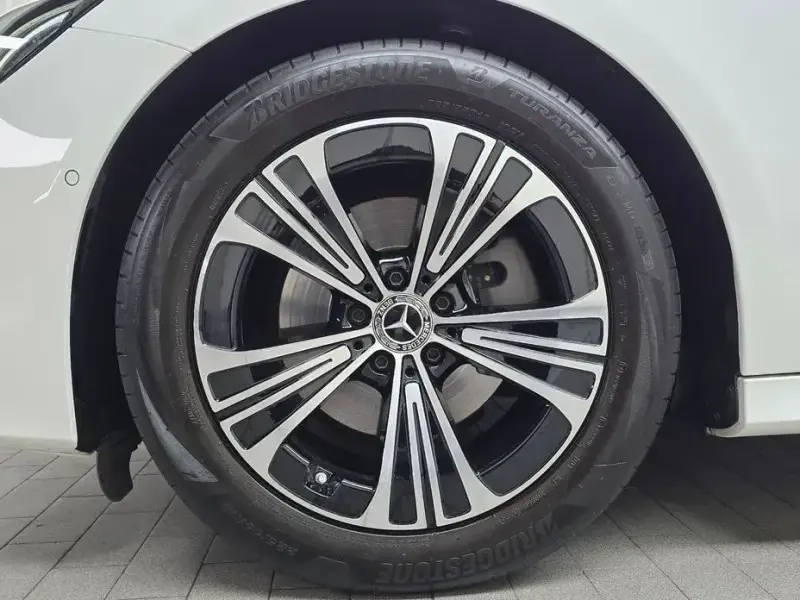 2024 Mercedes-Benz E-Класс с пробегом 34 256 км
