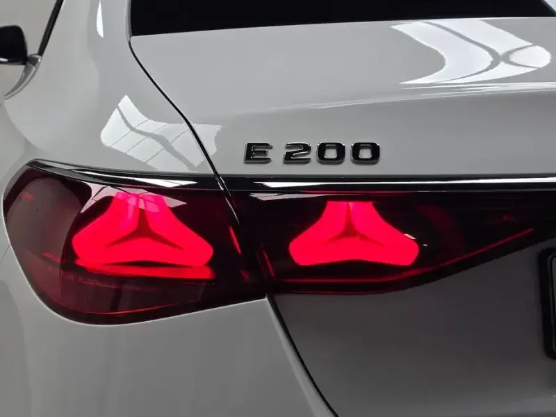2024 Mercedes-Benz E-Класс с пробегом 34 256 км