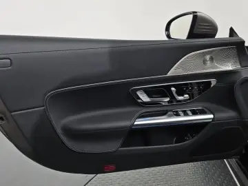 2023 Mercedes-Benz SL-Класс AMG с пробегом 9 832 км