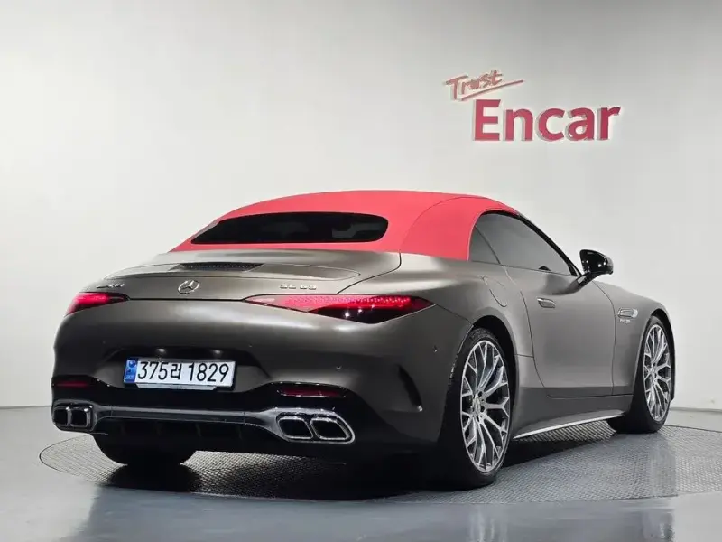 2023 Mercedes-Benz SL-Класс AMG с пробегом 9 832 км