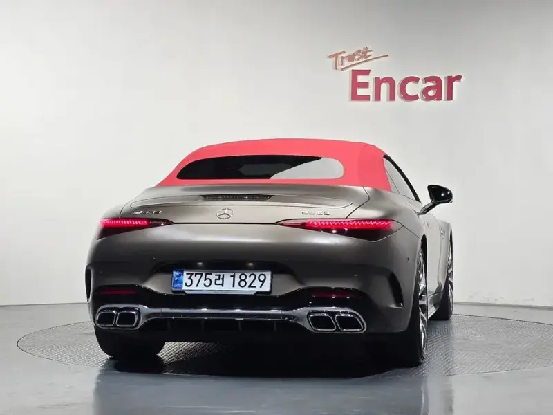 2023 Mercedes-Benz SL-Класс AMG с пробегом 9 832 км