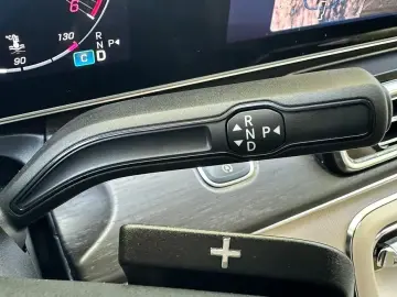 2025 Mercedes-Benz V-Класс с пробегом 29 км
