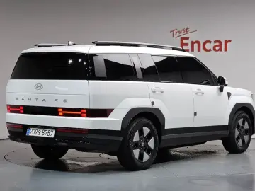 2024 Hyundai Santa Fe с пробегом 4 819 км