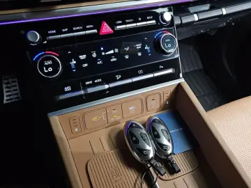 2024 Hyundai Santa Fe с пробегом 4 819 км